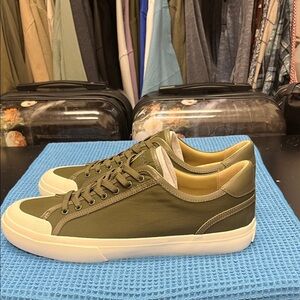 Vince Fulton Olive Smoke Sneakers